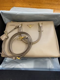 Prada Nero Tessuto & Saffiano Oro Bandoliera Bag