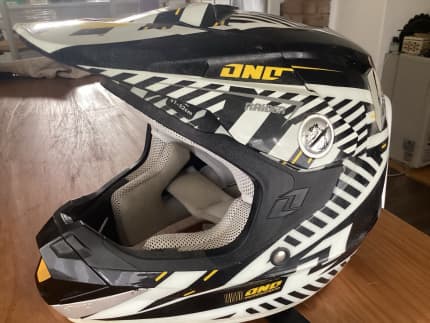 Bike helmet hot sale gumtree