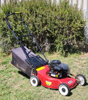 Pope self deals propelled lawn mower