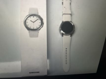 Second hand galaxy on sale watch