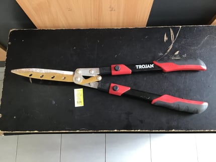 Trojan hedge deals shears