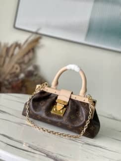 Louis Vuitton Milla clutch, Bags, Gumtree Australia Geraldton City -  Moonyoonooka