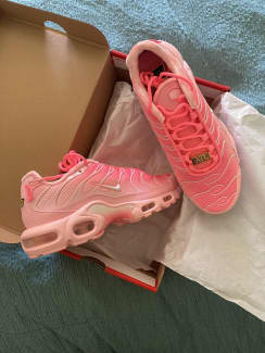 pink tns womens