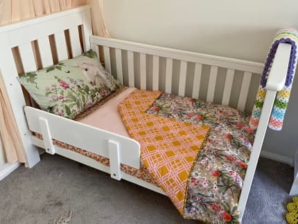 Boori best sale pioneer cot