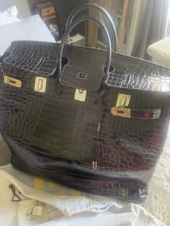 Hermes Kelly Handbag K25 Retourne in Vert Amande (Almond Green), Bags, Gumtree Australia Melbourne City - Melbourne CBD