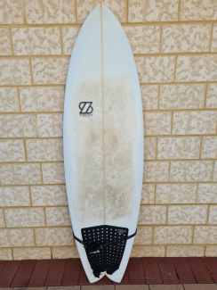 Scott Burke Flying Fish 5'10” サーフボード