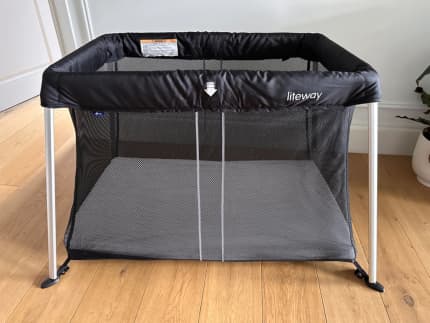 Baby bjorn outlet travel cot gumtree