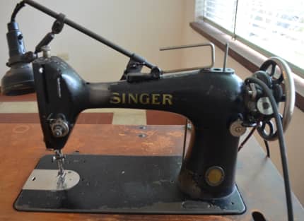 1930 Singer Sewing Machine