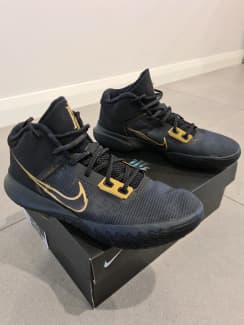 size 15 mens basketball shoes