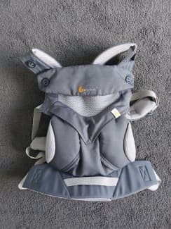 Kapoochi baby outlet carrier