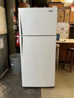 hisense bar fridge hr6bf47