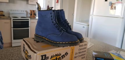 used doc martens size 7 womens