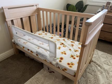 Boori clearance cot gumtree