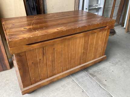 pine wood toy chest