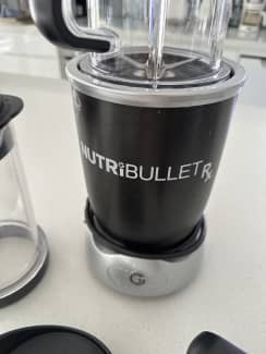 NUTRiBULLET MAGIC BULLET NB-101B BLENDER, 2 BLADES, 2CUPS, 2RIMS, & MORE  -10 PCS