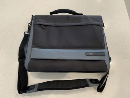 Belkin NE, Black/Gray, Microfiber, Laptop Messenger Bag, Travel