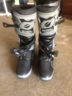 Dirt bike boots on sale gumtree