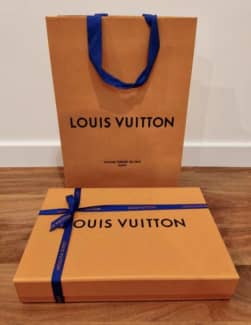 Authentic) LOUIS VUITTON Shopping Bag & Box (40x29x5.5cm