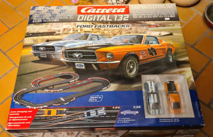Carrera Digital 132 Ford Fastbacks Slot Car Race Set featuring Two Ford  Mustang GT 1:32 Scale Race Cars 