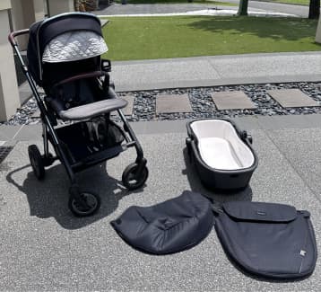 Silver cross pram outlet gumtree