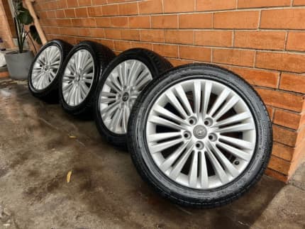 Holden astra deals wheels 5 stud