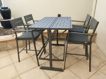 modern stainless steel table