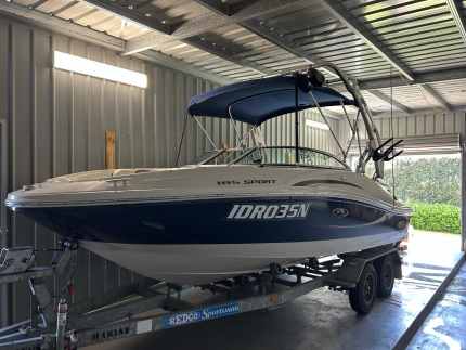 Sea ray 220 sundeck, Boat Accessories & Parts, Gumtree Australia  Melbourne City - West Melbourne