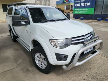 Mitsubishi MITSUBISHI L200 GL DC 4X4 PETROL 2.4L, M/T,MY23 2.4L