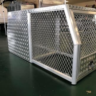 Used dog clearance boxes for sale