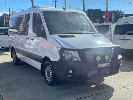 Mercedes Sprinter (LWB/XLWB) N/S Middle Fixed Window In Privacy