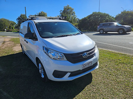 ⭐︎ toyota prius | Buy New and Used Cars in Queensland | Cars
