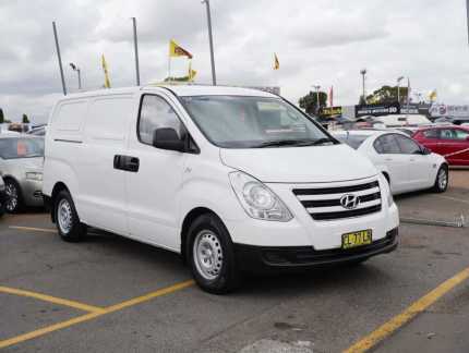 Hyundai iload best sale vans for sale