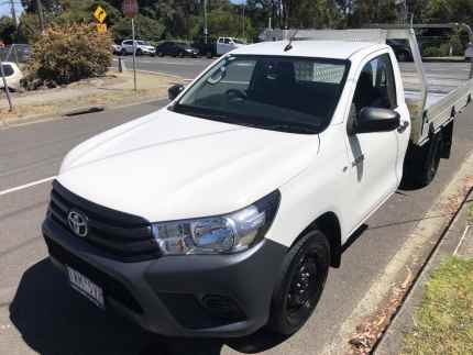 2018 Toyota Hilux (2WD) Workmate White Automatic Cab Chassis